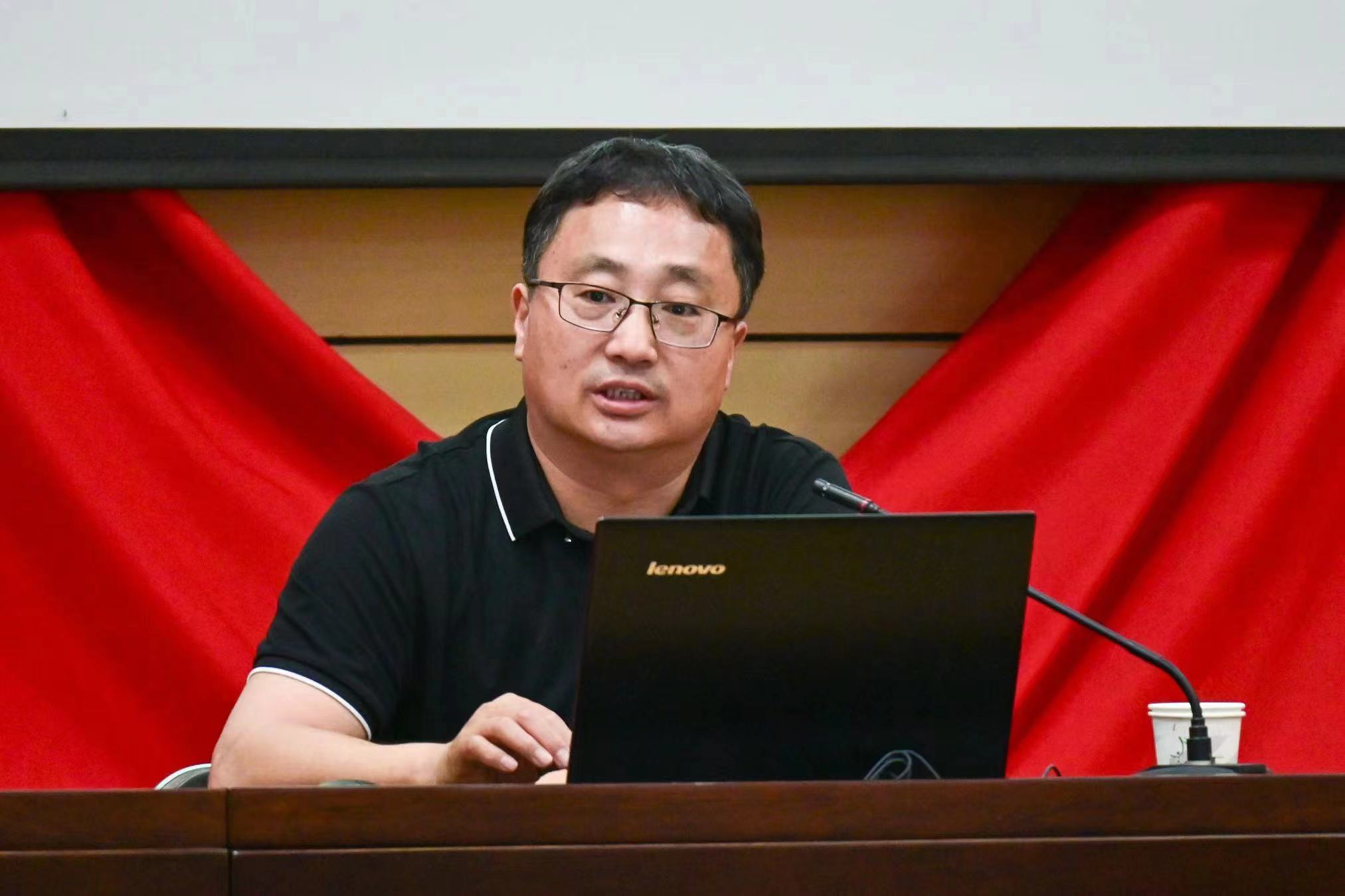 【汇华名家讲堂】南开大学周云波教授来我院讲学