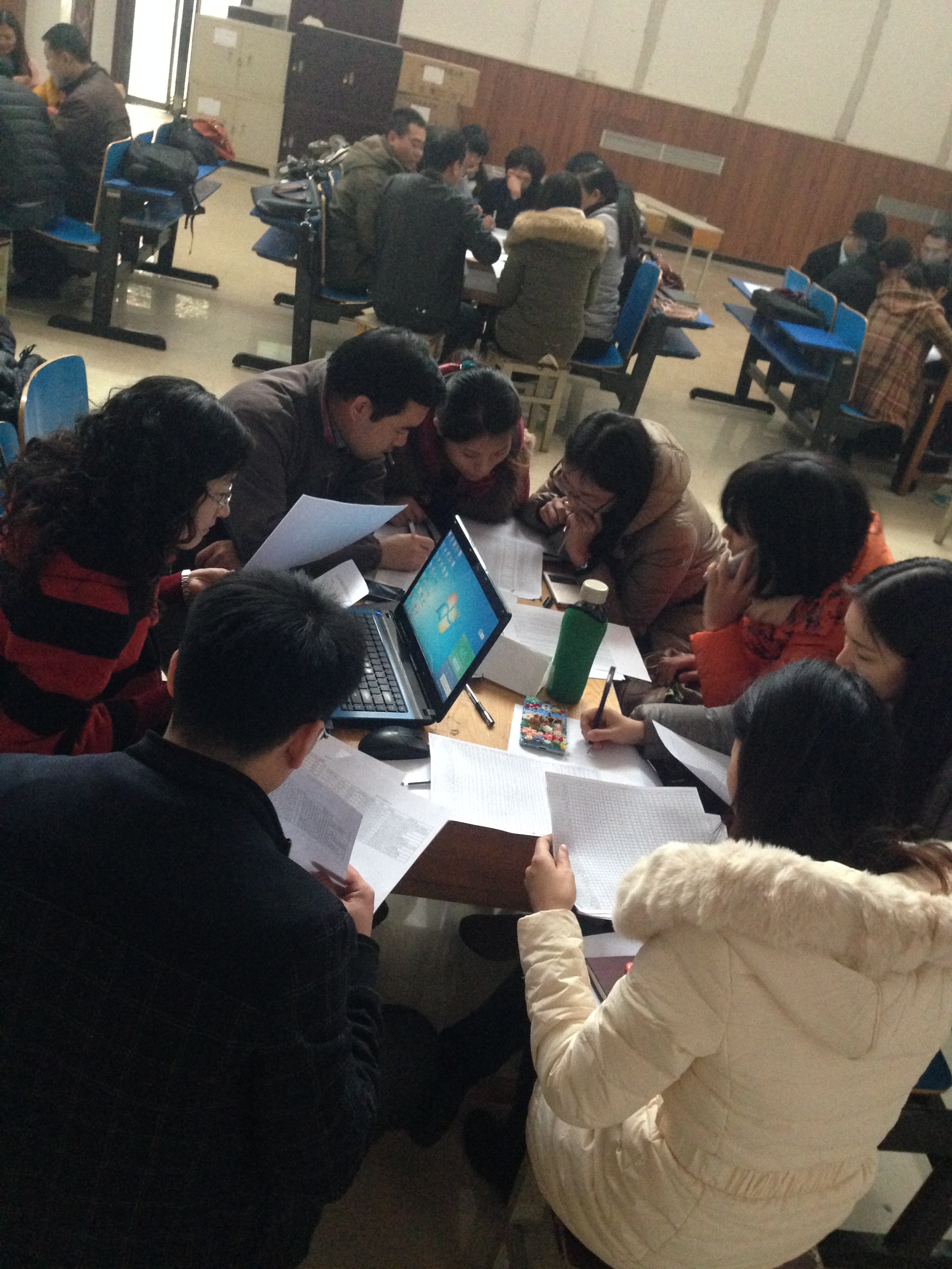 我院组织20142015学年辅导员培训之研讨交流活动